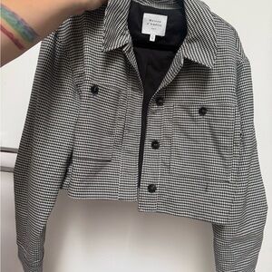 Maison d’Amelie Paris Black & White Houndstooth Cropped Jacket